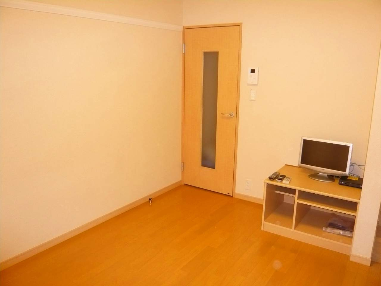 レオパレスフェリーチェ南新木の寝室