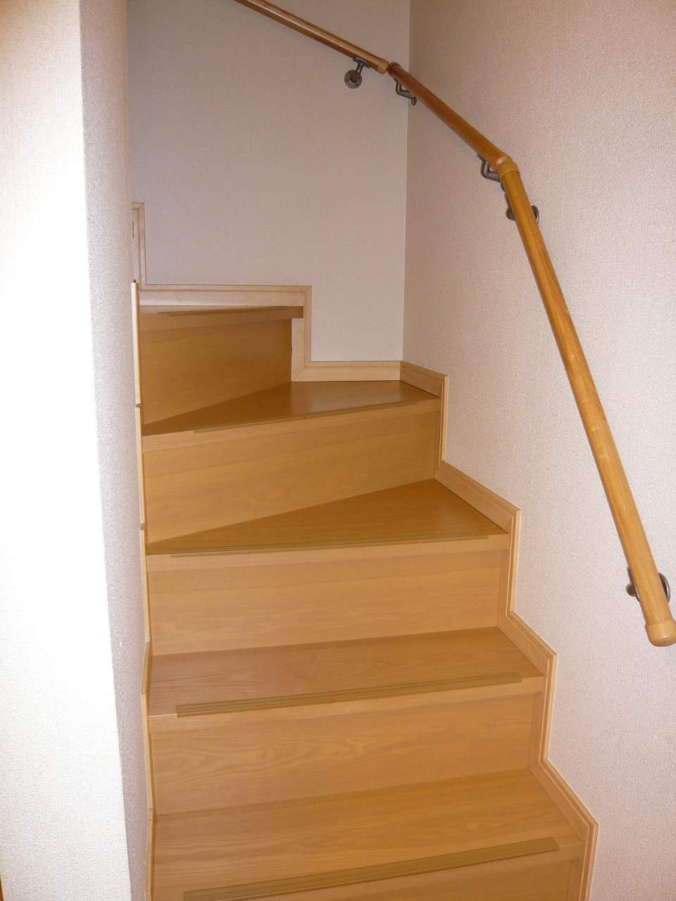 レオパレスフェリーチェ南新木の内装