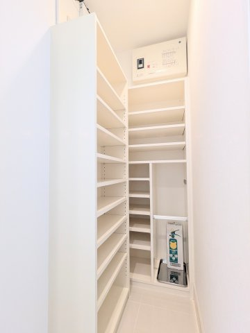 シティハウス新御徒町ステーションコートの収納|～広々としたSIC写真～