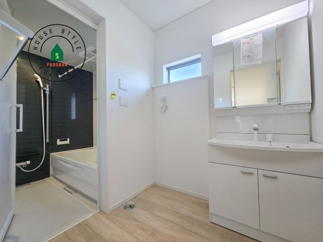 糟屋郡篠栗町田中3丁目第3-2棟（1号棟）の内観：施工例|脱衣所、洗面所は小さなプライベートスペース。歯磨き、洗顔と毎日施す個人空間。