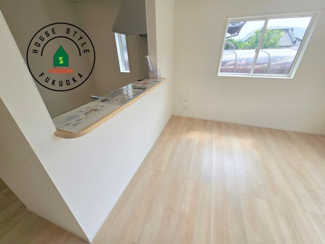 糟屋郡篠栗町田中3丁目第3-2棟（1号棟）の内観：施工例|ダイニングとリビングのメリハリが付けやすい空間設計になっています。