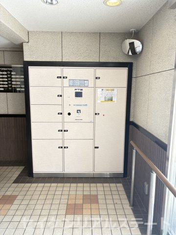 ライオンズマンション古淵第２　５階部分のバルコニー|キッチンには勝手口もあり、家事の動線も楽々