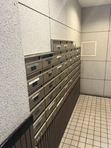 ライオンズマンション古淵第２　５階部分の駐車場