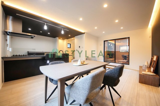 【居間・リビング】