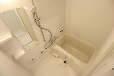 【浴室】 | ラ・シックサヴォイ | 清潔感のある浴室です！