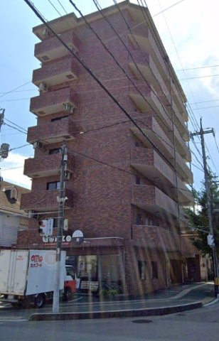 est brick kokusai dai maeの外観