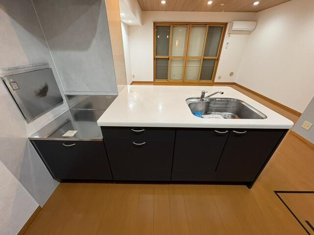 町田市真光寺２丁目のテラスのキッチン