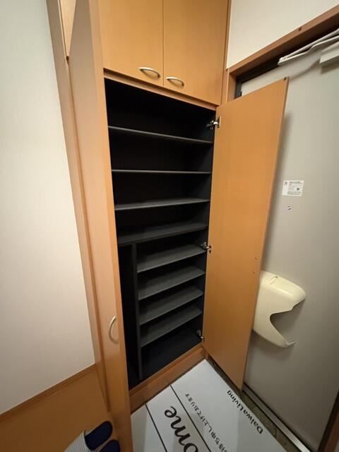 町田市真光寺２丁目のテラスの玄関