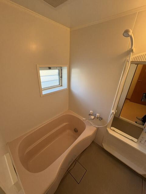 町田市真光寺２丁目のテラスの浴室