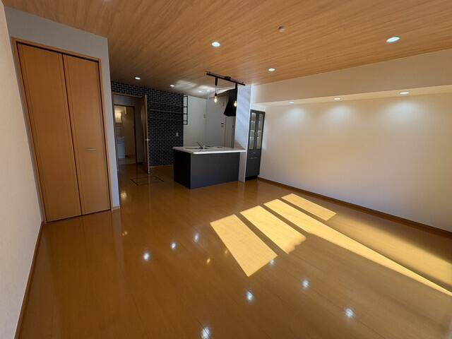 町田市真光寺２丁目のテラスの居間・リビング