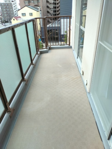 オリーブハイツ西宮のバルコニー