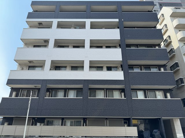 Emigrantのエントランス