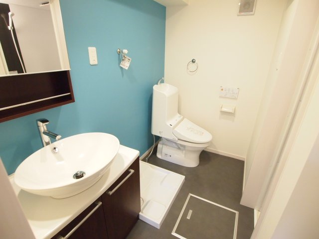 Calmatoの独立洗面台