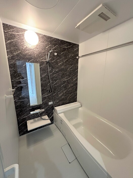 調布市国領町５丁目のアパートの浴室