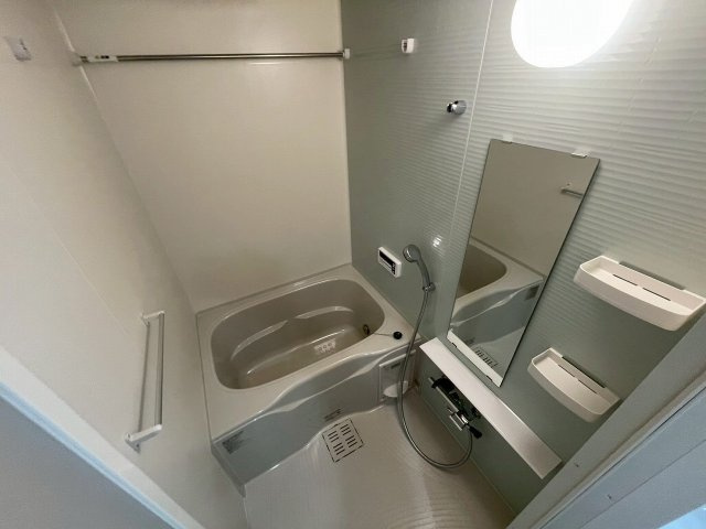 Alivis Shimo-Shinjo SoL TERRACEの浴室