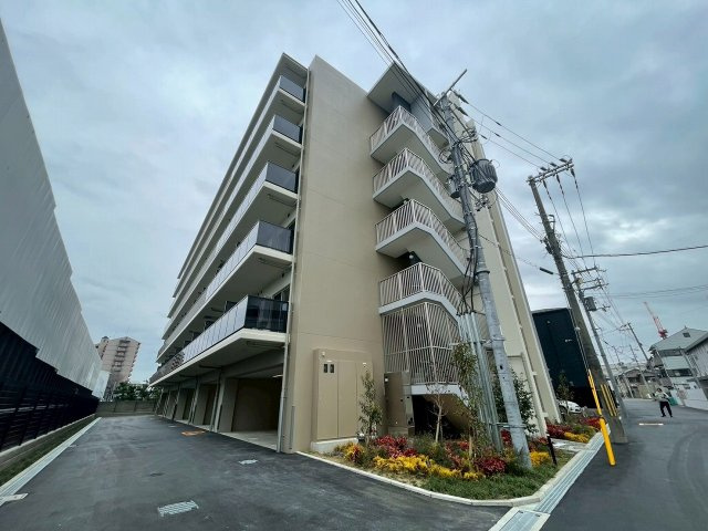 Alivis Shimo-Shinjo SoL TERRACEの外観