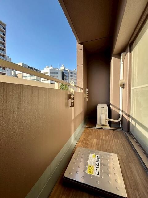 レジディア神田東のバルコニー
