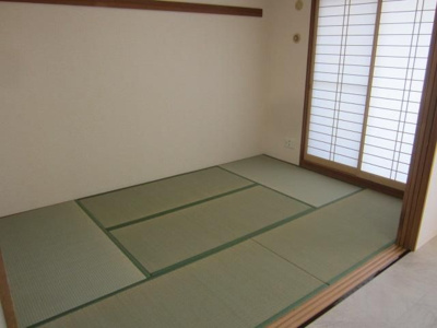 【和室】 | サンクレイドル古河 | 家事の合間にちょっとひと休み♪足をのばして寛げる和室♪客間やキッズスペースにも最適です♪