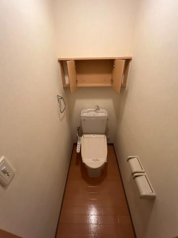 グランチェスタⅡのトイレ|シャワー付トイレ