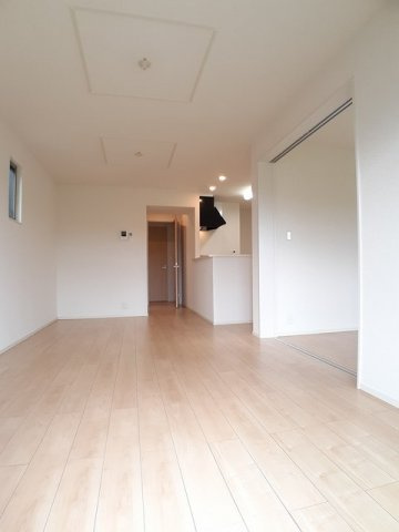 ヴェリテ・ヴィラージュの居間・リビング|ゆったり過ごせるリビングです