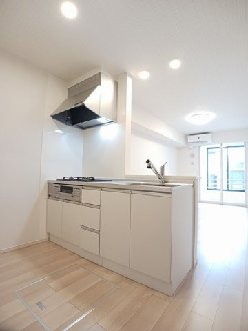 ザ・ビレッジグリーン木ノ本Ⅲのキッチン|キッチンでお料理をお楽しみください