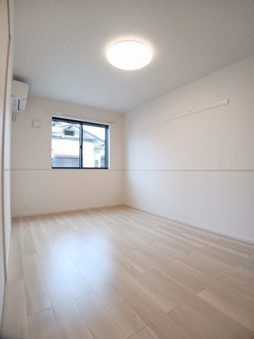 ザ・ビレッジグリーン木ノ本Ⅲの内装|内装は落ち着いています