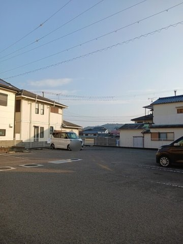 フェルマータⅡ　ＦＥＲＭＡＴＡの駐車場|駐車場完備です