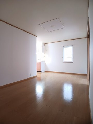 フェルマータⅡ　ＦＥＲＭＡＴＡの居間・リビング|ゆったりとしたリビングです