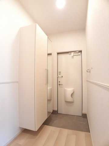 マ・メゾンⅠの玄関|ゆったりとした玄関です