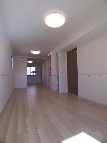 リヴェール西庄Ⅰの居間・リビング|リビングです