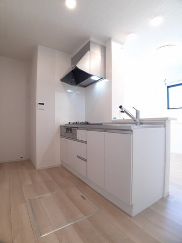 リヴェール西庄Ⅰのキッチン|コンパクトなキッチンで掃除もラクラク