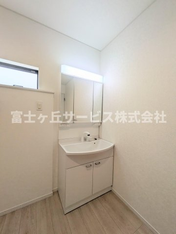 【独立洗面台】 | 浜松市中央区和田町 新築一戸建て 1号棟 | 独立洗面台です