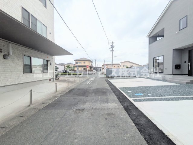 【前面道路含む現地写真】 | 浜松市中央区和田町 新築一戸建て 1号棟 | 前面道路です