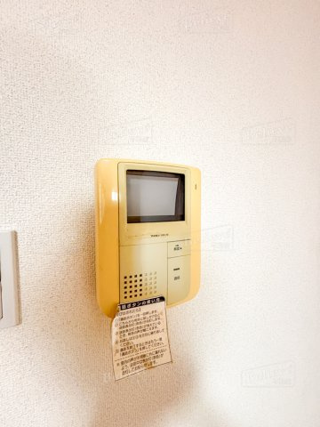 イーズガーデン中央のセキュリティ|インターホン付きで安心です☆