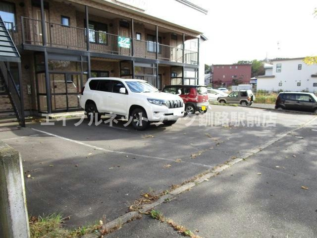 さくらハイツの駐車場