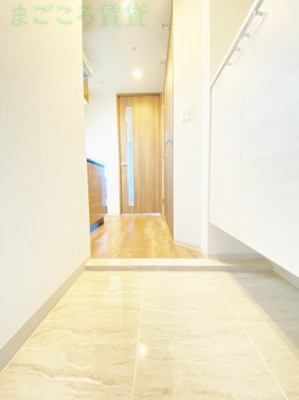 【玄関】 | ファーストフィオーレ九条