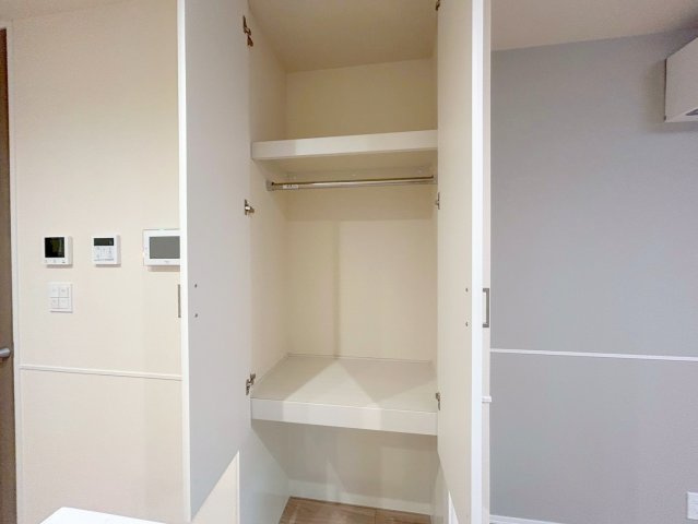 ヴィラサギノミヤの収納|★ペットスペース上部の収納です★