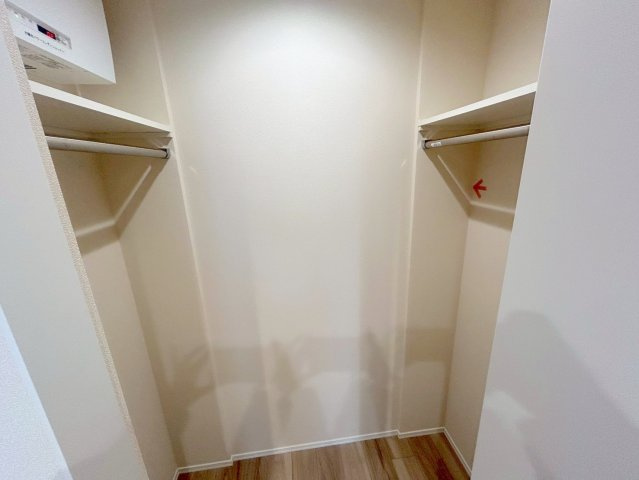 ヴィラサギノミヤの収納|★ウォークインクローゼット★