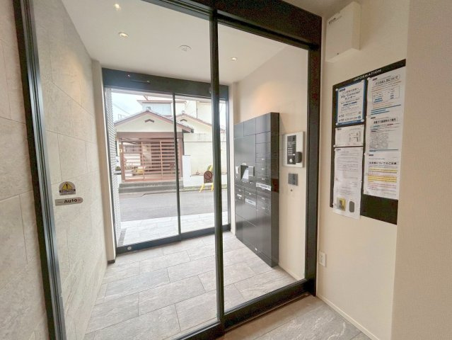 ヴィラサギノミヤのロビー|★オートロック自動ドア★
