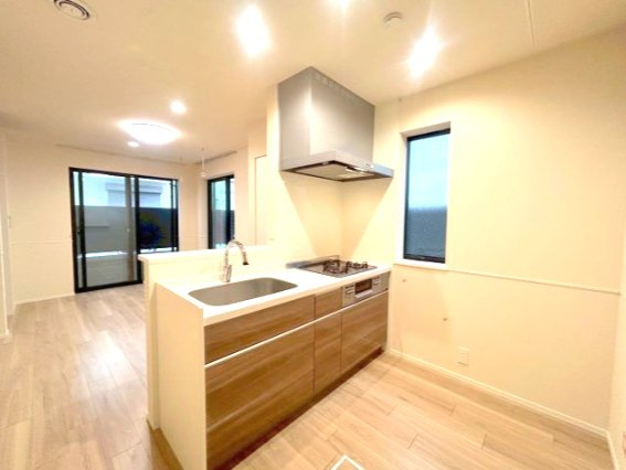 ヴィラサギノミヤのキッチン|★ガス３口グリル付きシステムキッチン★