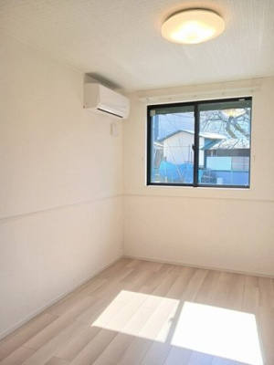 【内装】 | サンヒルズＡ | 明るい室内です