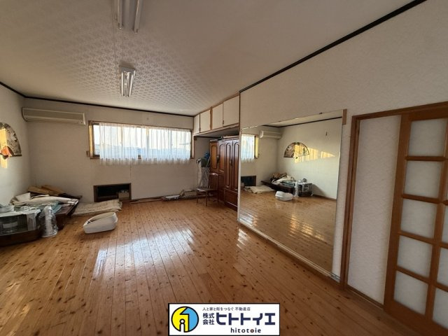 中古住宅～八女郡広川町久泉～の洋室|東２階洋室