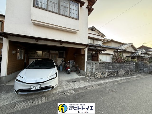 中古住宅～八女郡広川町久泉～の駐車場