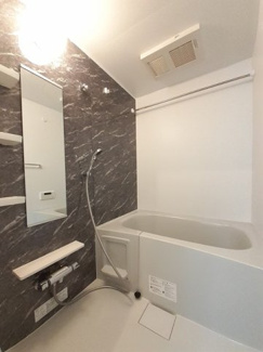 【浴室】 | プルミエール・Ｍ | ゆったり過ごせるお風呂です