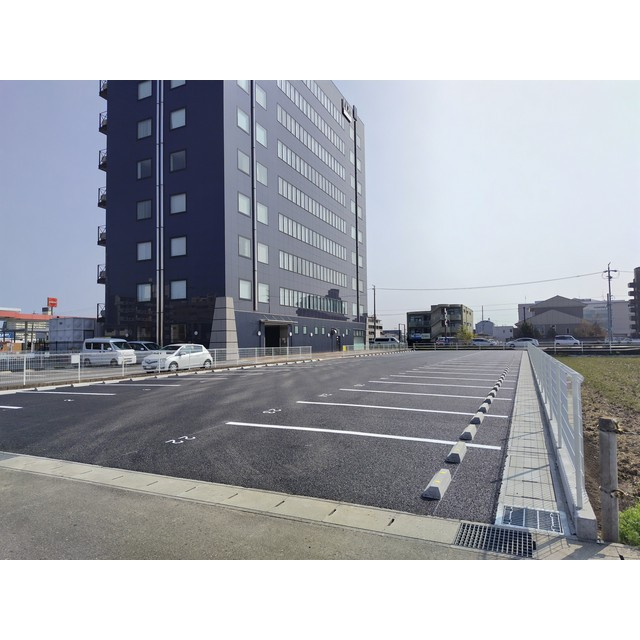 岐阜市薮田南１丁目の駐車場の駐車場