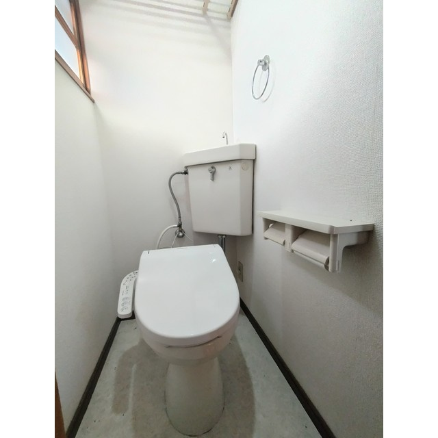 牧野町戸建てのトイレ