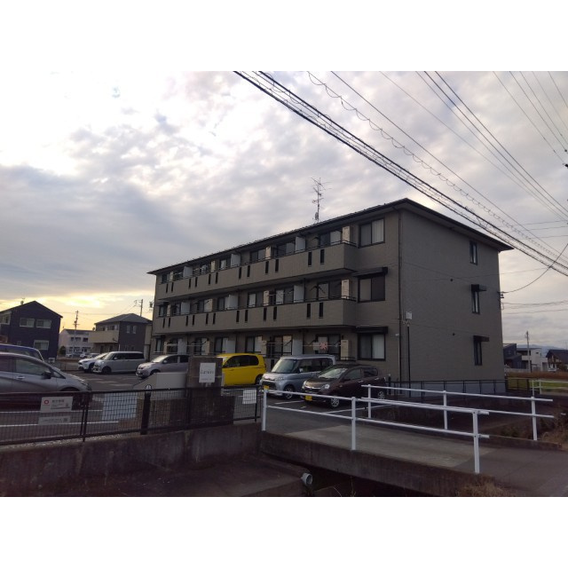 瑞穂市横屋のアパートの外観