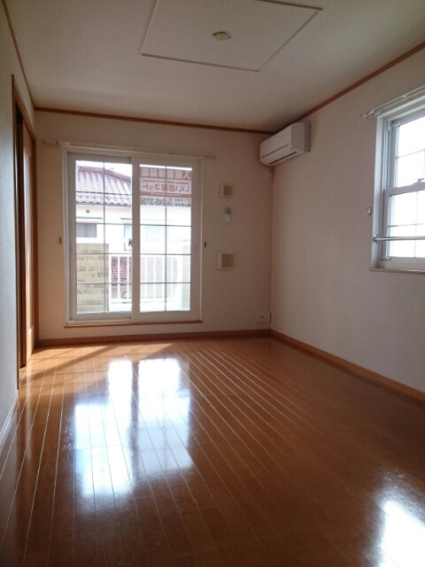 アモロッソ・ＴＯＭＯの居間・リビング