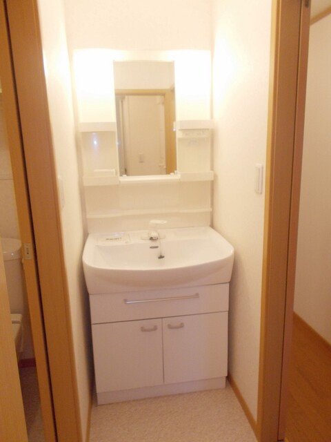 アモロッソ・ＴＯＭＯの洗面所