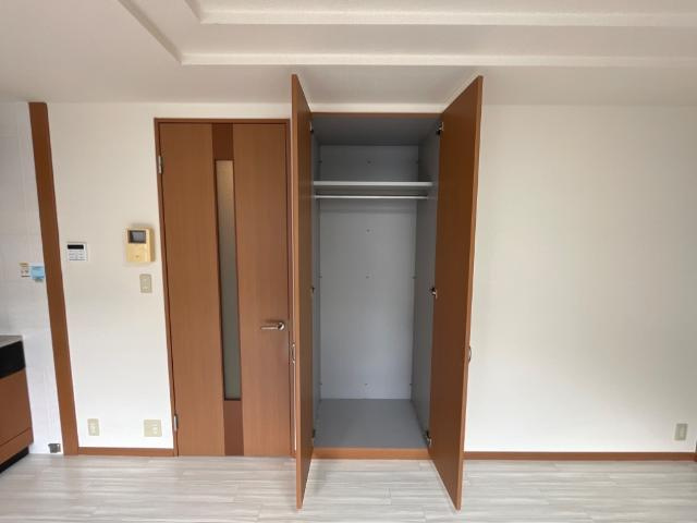 ルーエンハイム北原の収納|クローゼット